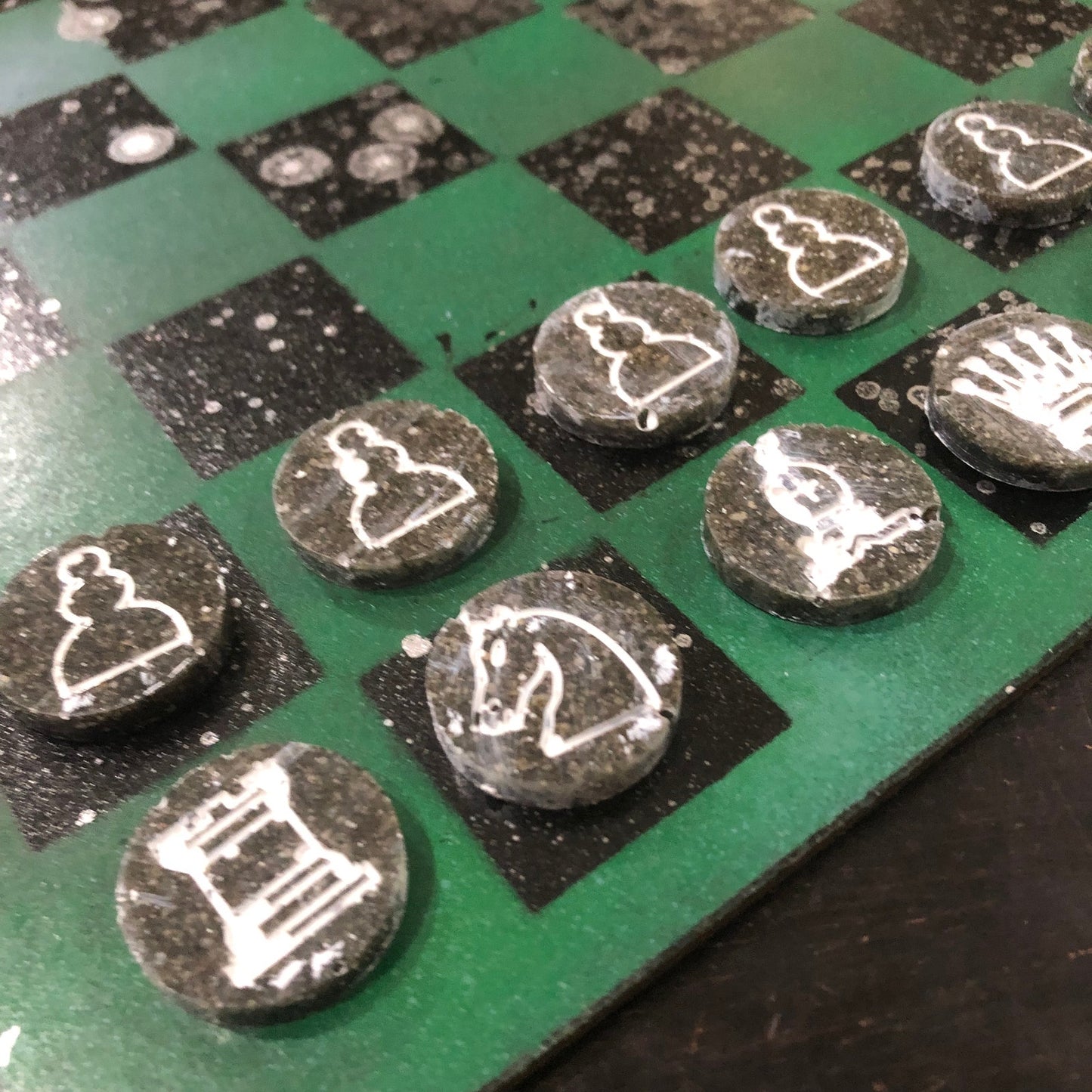 Chrome Drip Green - Painted Chess Set