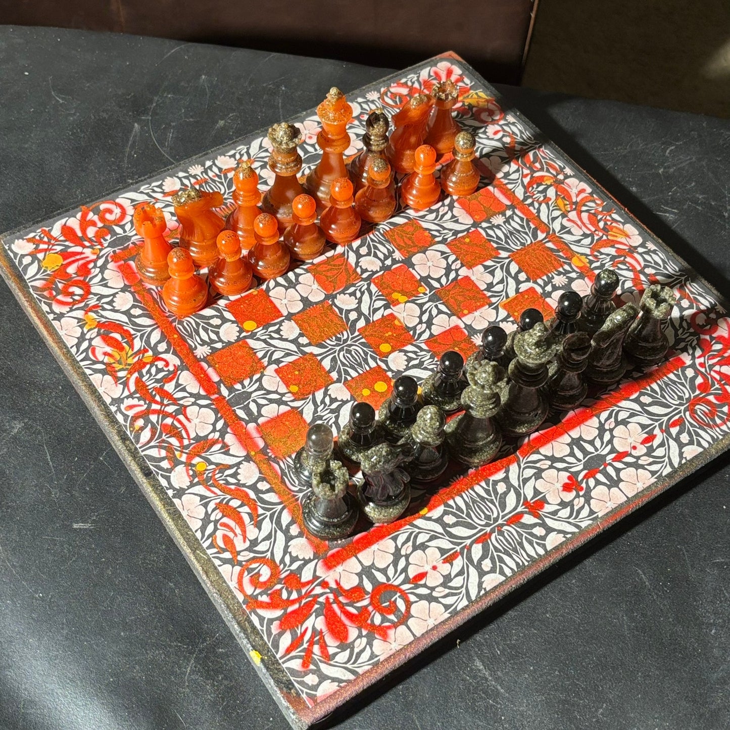 Supreme Royal Red - Scrapbook Chess Set
