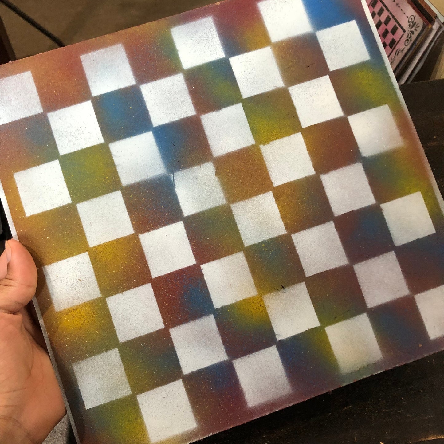 Color Mesh - Painted Chess Set