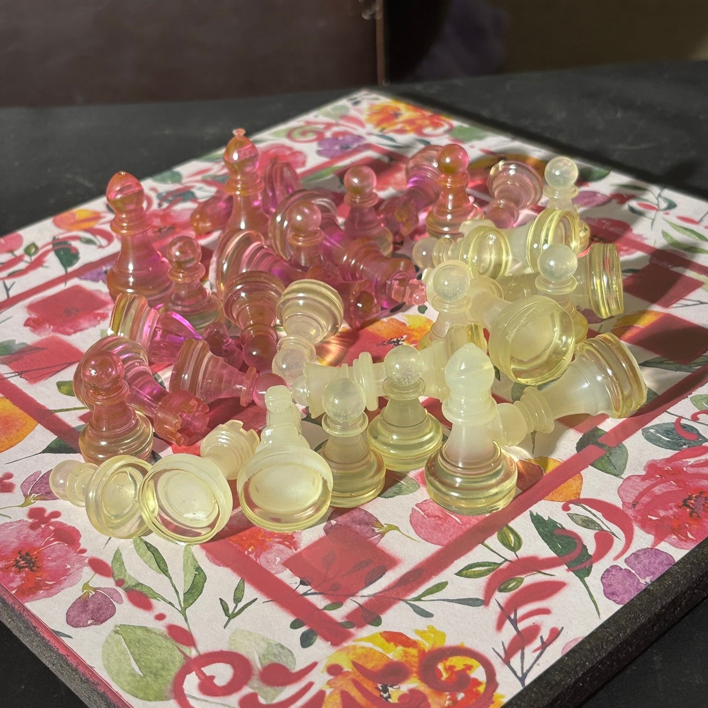 Supreme Pink Flowers - Scrapbook Chess Set