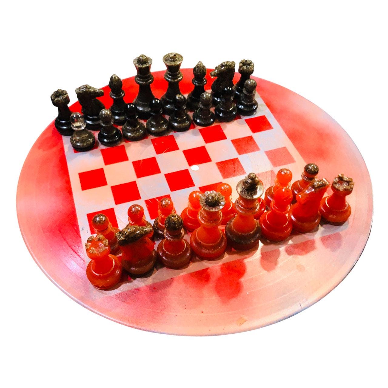 Vinyl Chess Set - Red Mist (Resin Pieces)