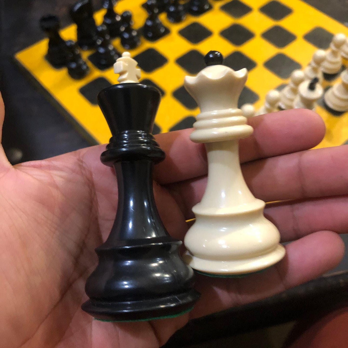 Large Chess Set - Yellow & Black