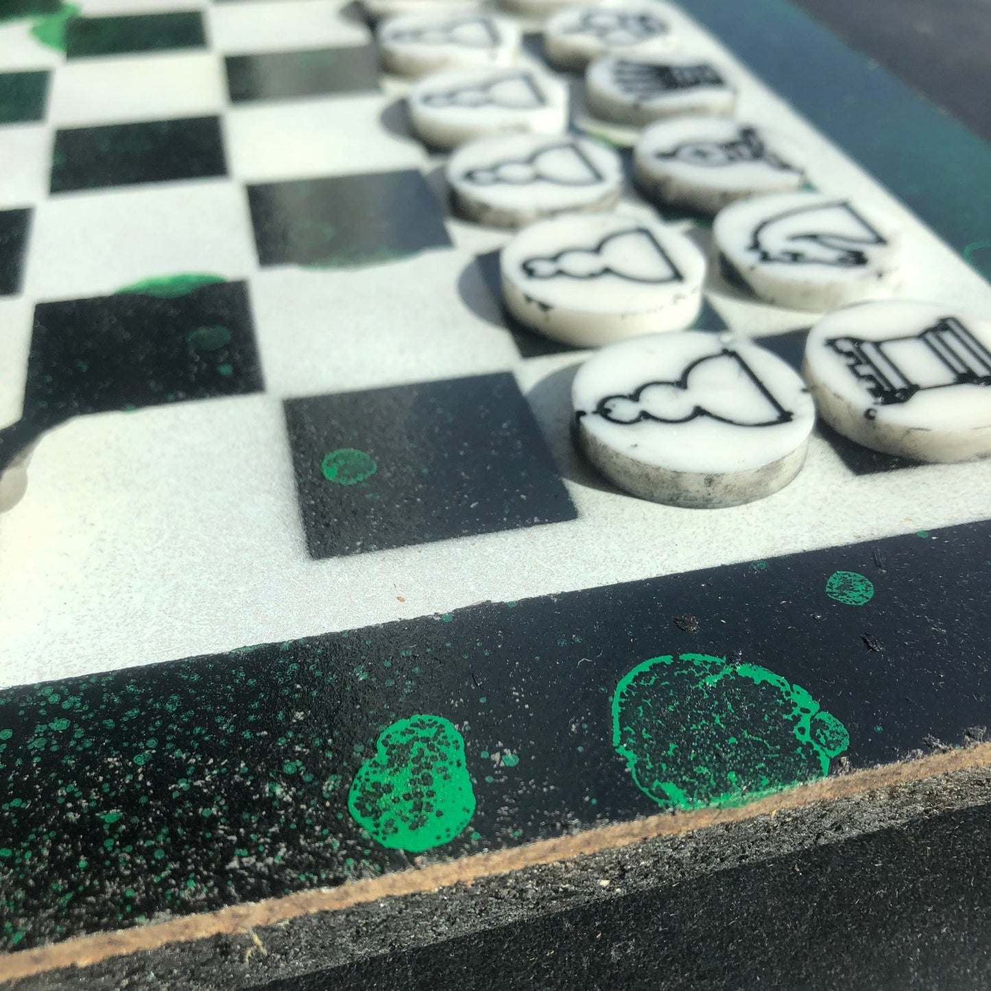 Chess Set - Green Vampire