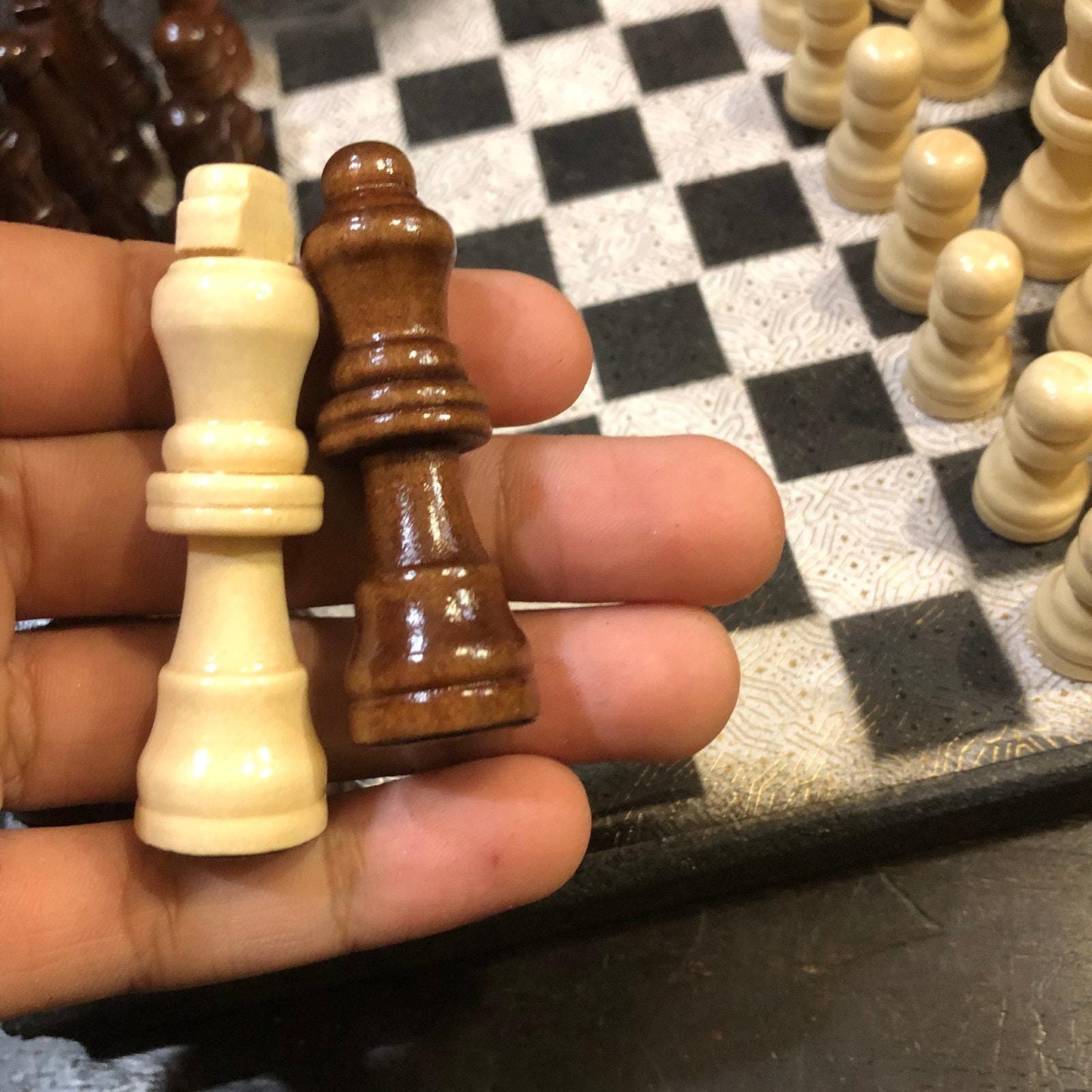 Scrapbook Chess Set - Goil Foiled Lining - White & Black