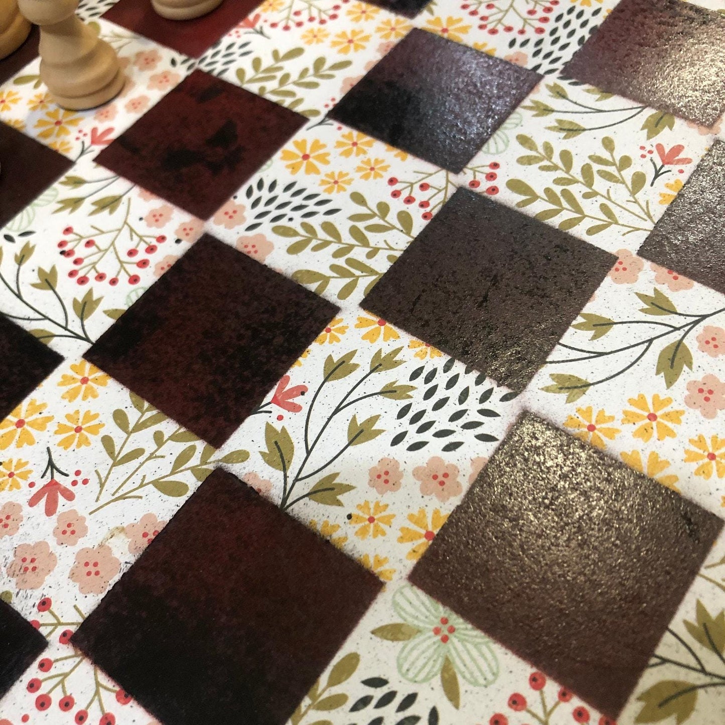 Scrapbook Chess Set - Tint Red Flowers
