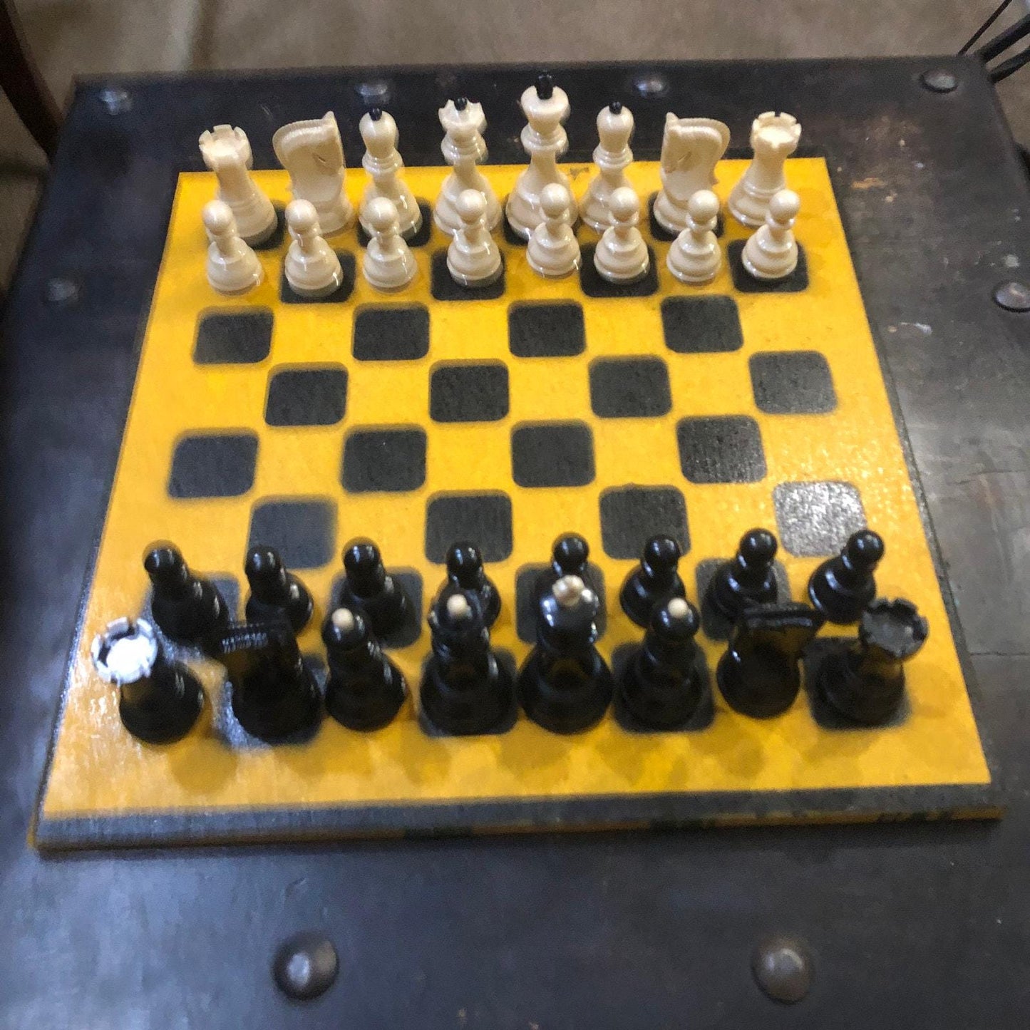 Large Chess Set - Yellow & Black