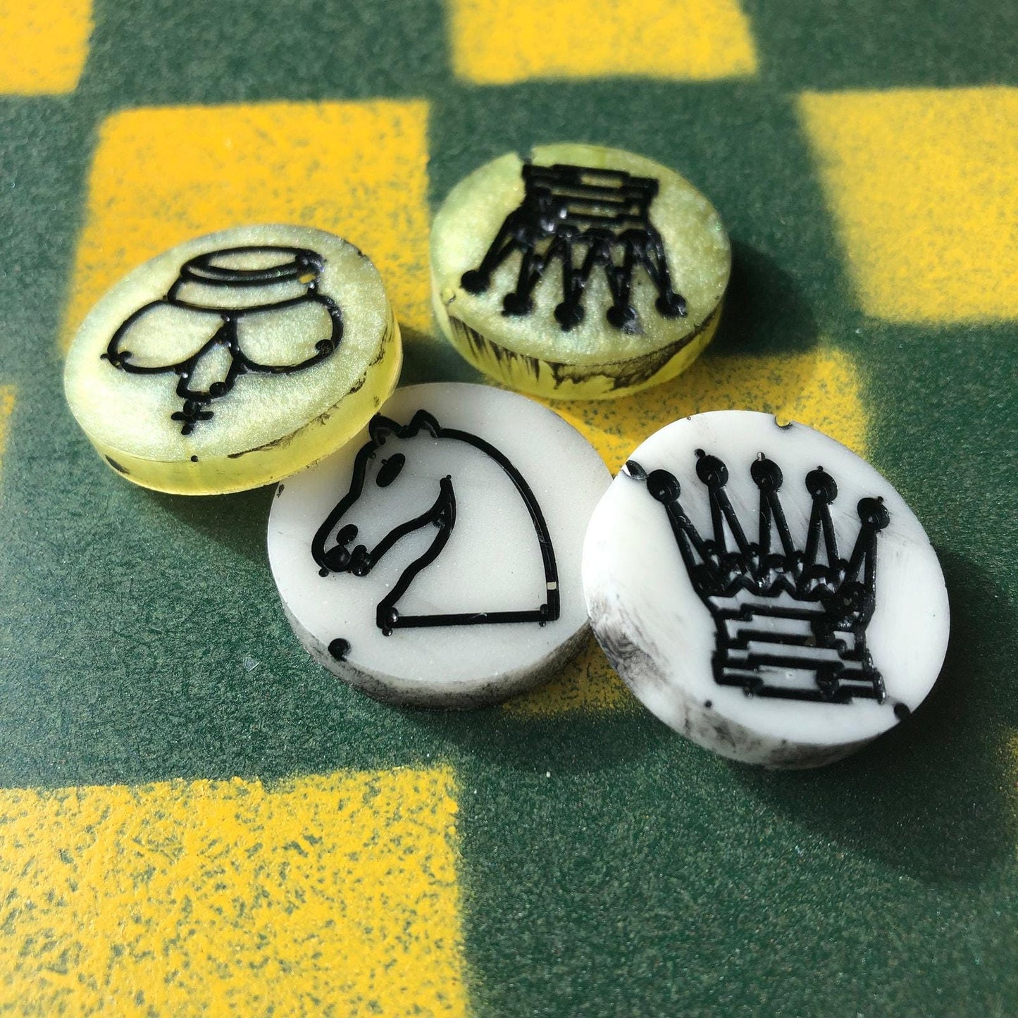 Chess Set - Yellow & Green