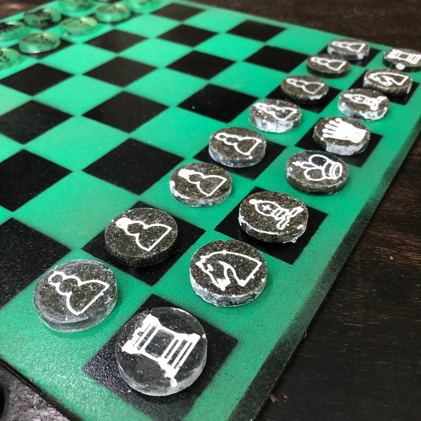 Painted Chess Set - Supreme Green