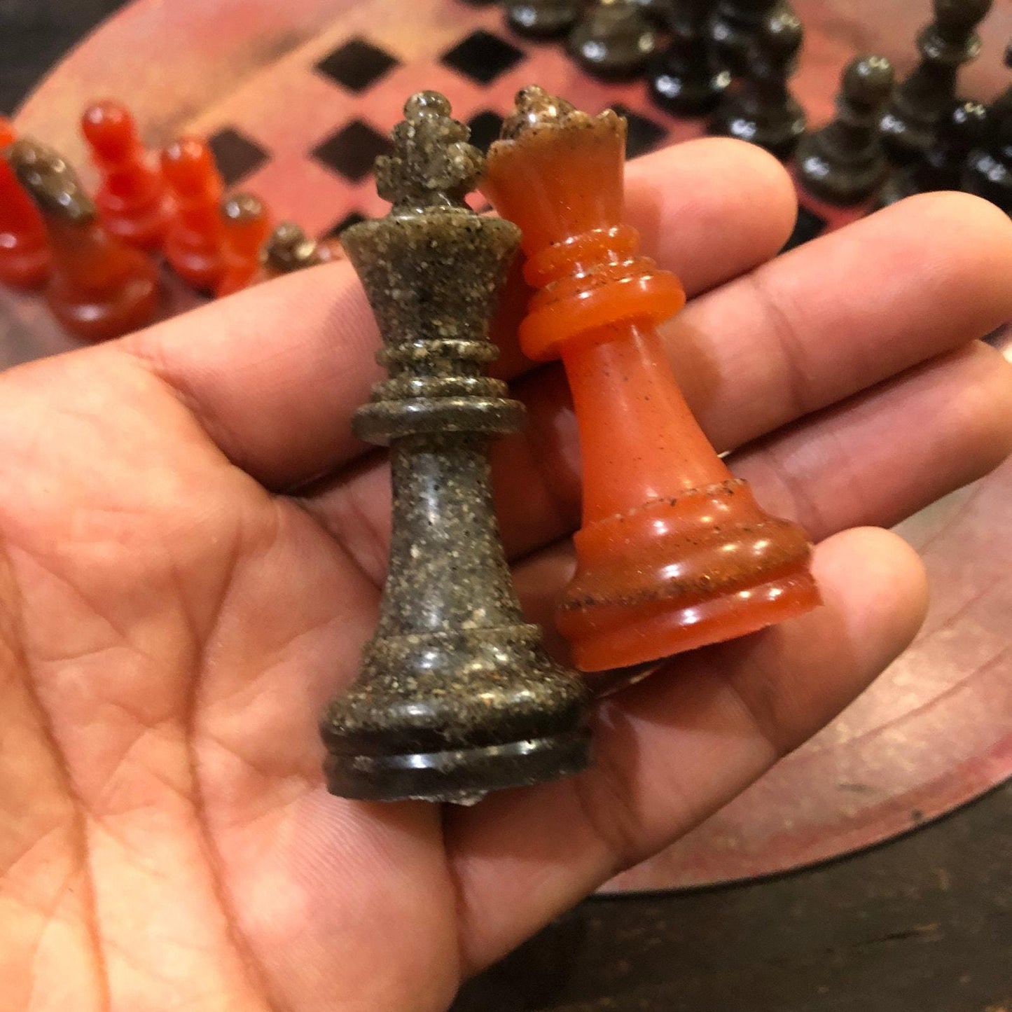 Vinyl Chess Set - Mist Red (Resin Pieces)