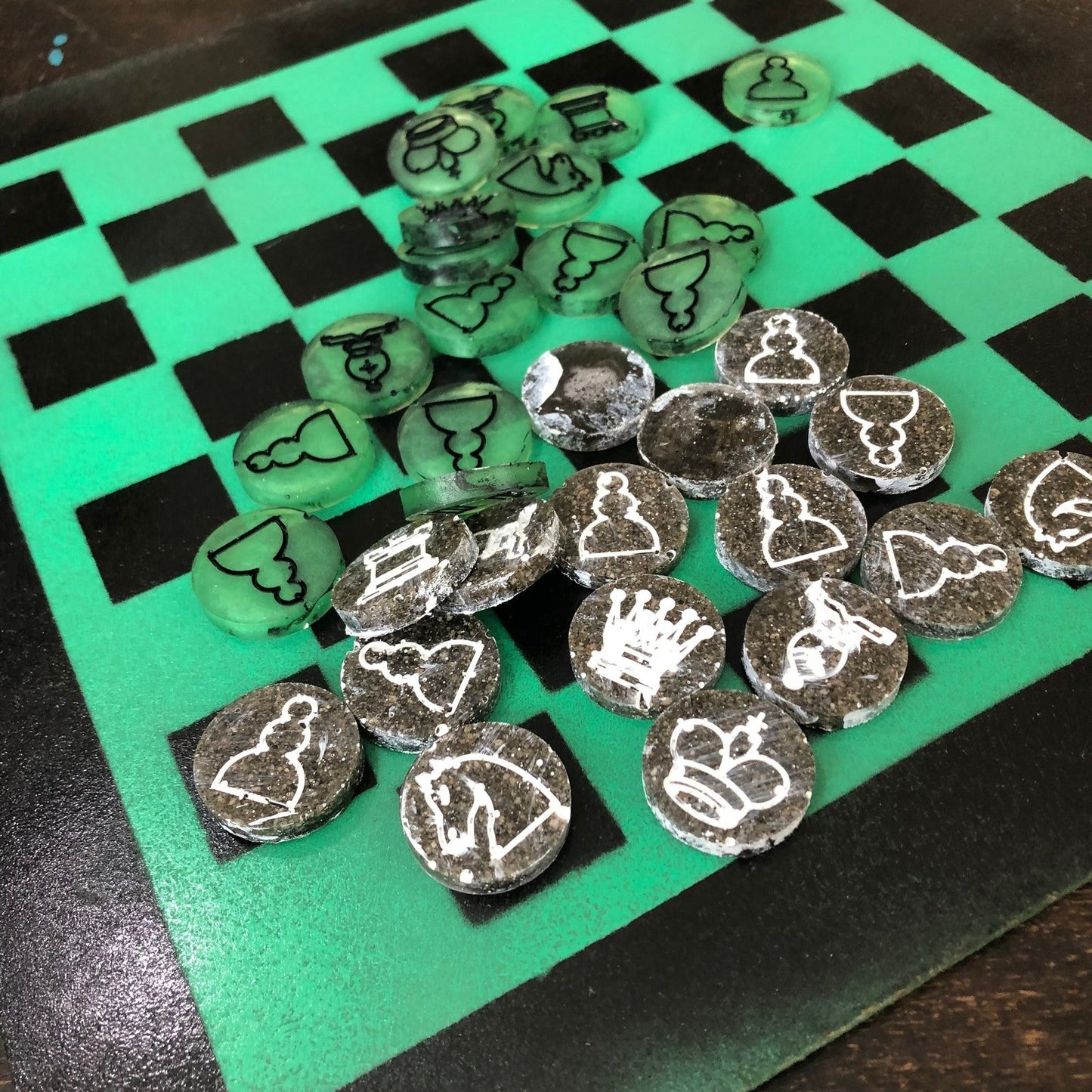 Painted Chess Set - Speed Green (Resin Pieces)