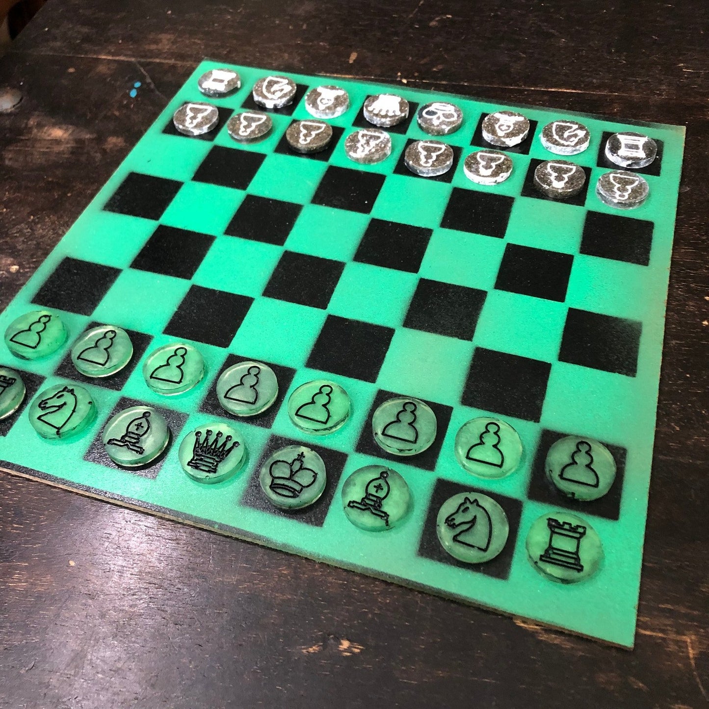 Painted Chess Set - Supreme Green