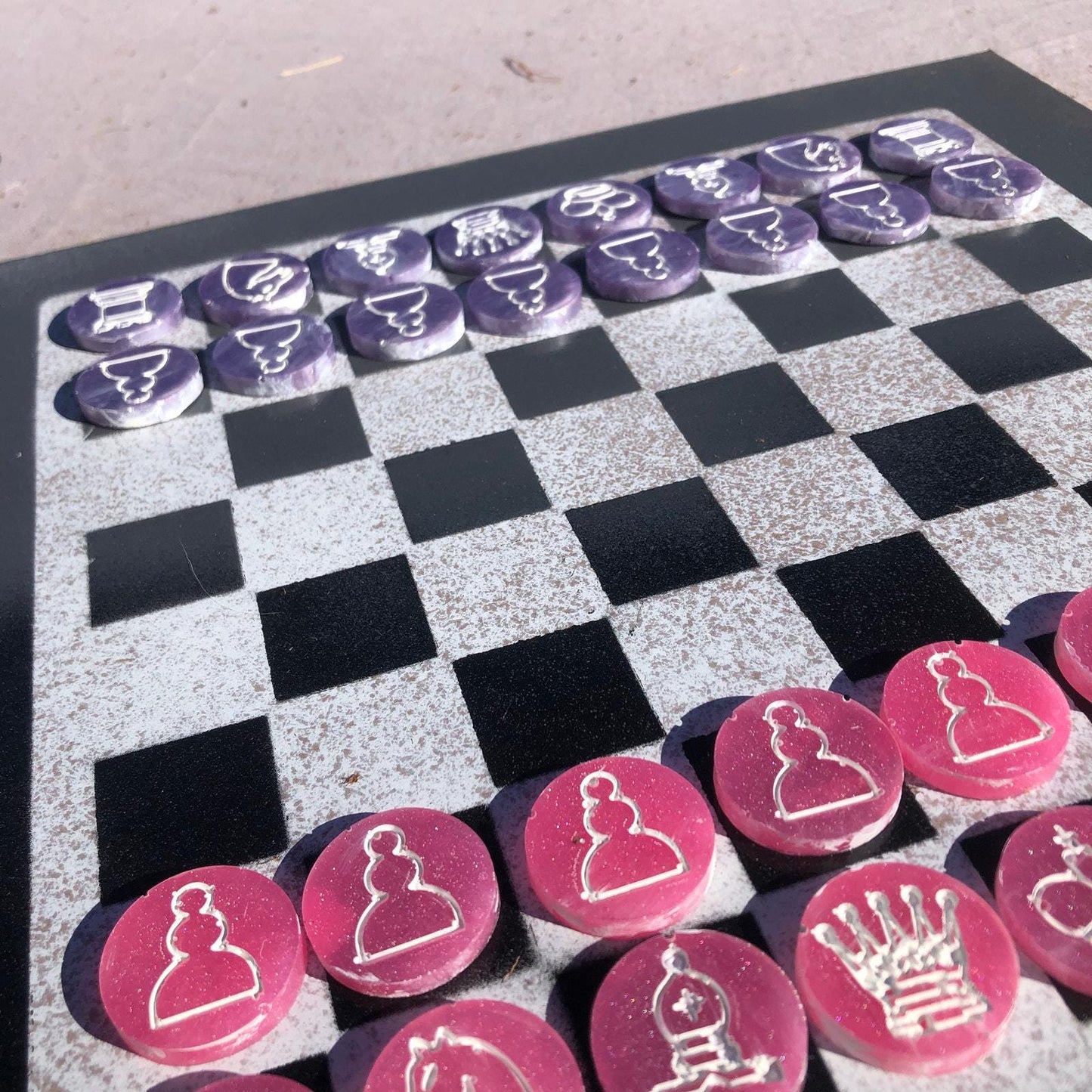 Chess Set - Simplistic Pink/Purple