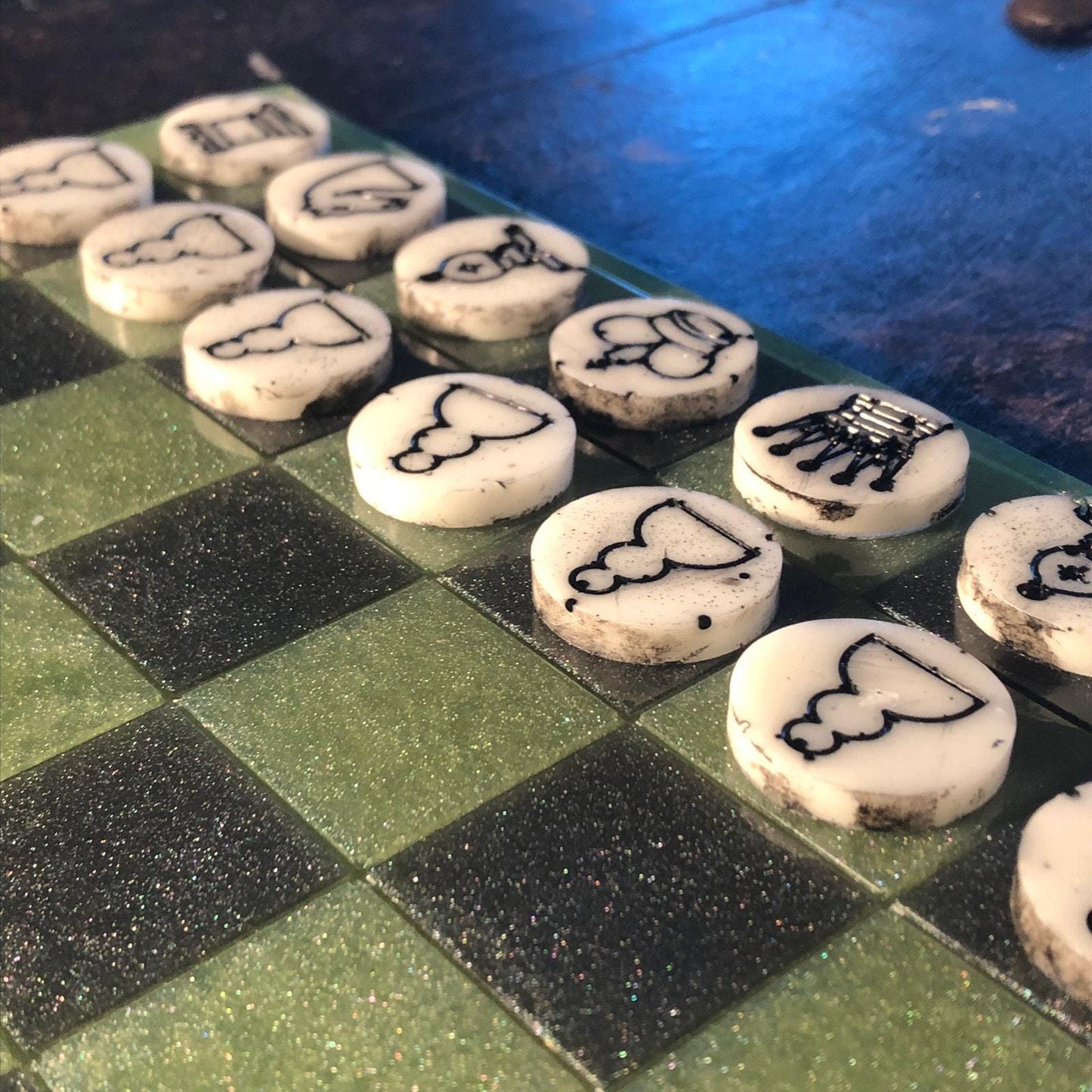 Handmade Resin Chess Set - Army Green