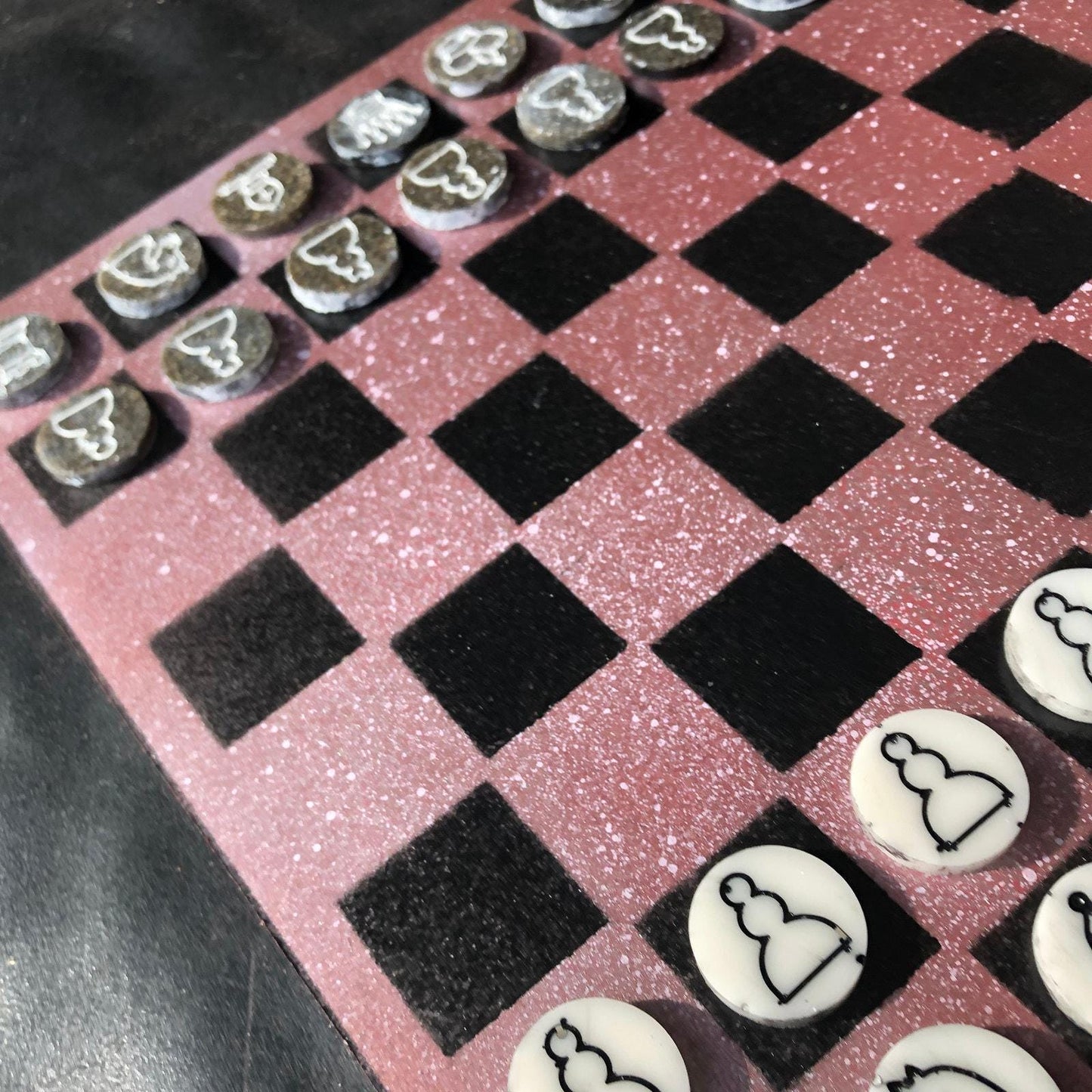 Chess Set - Faded Red Snow