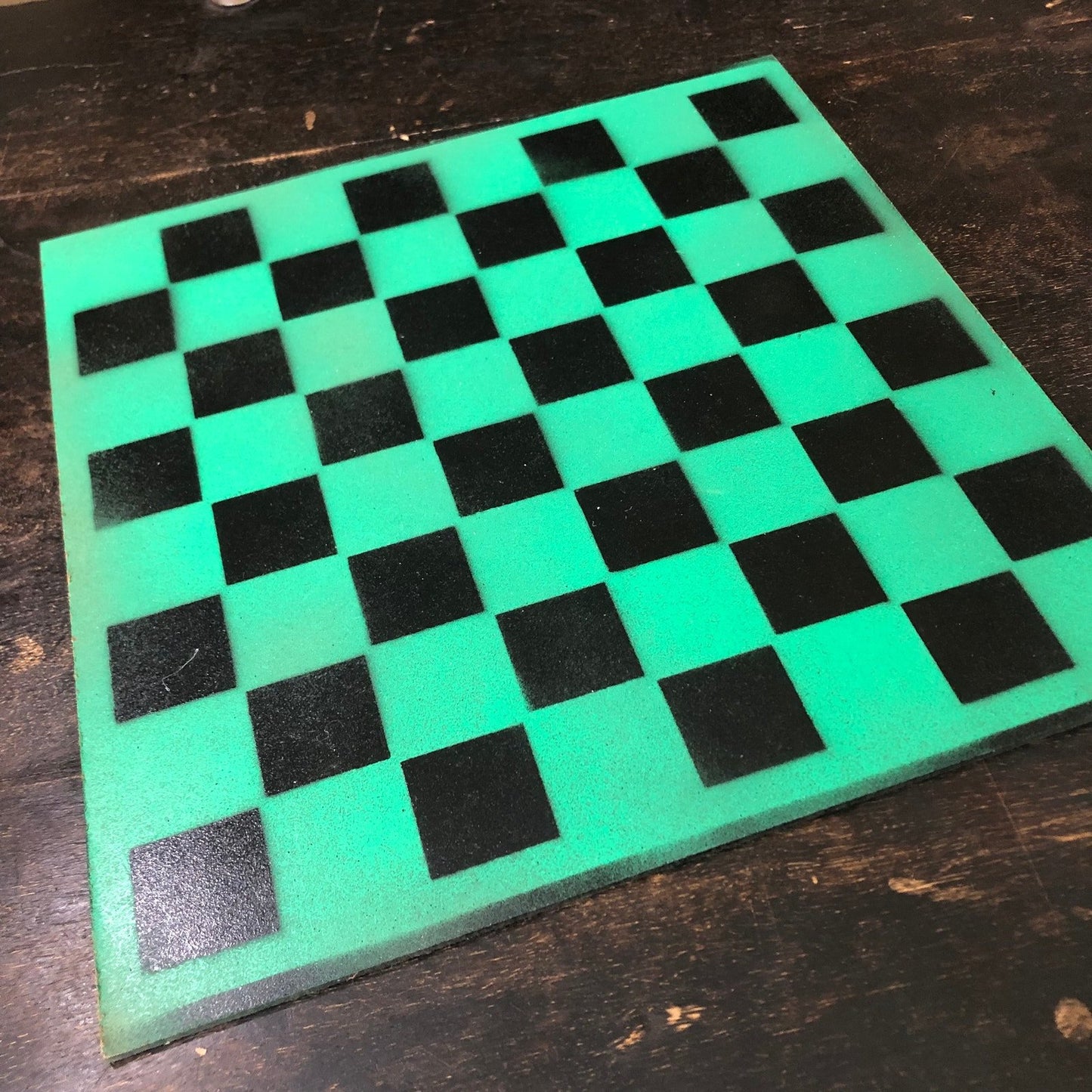 Painted Chess Set - Supreme Green