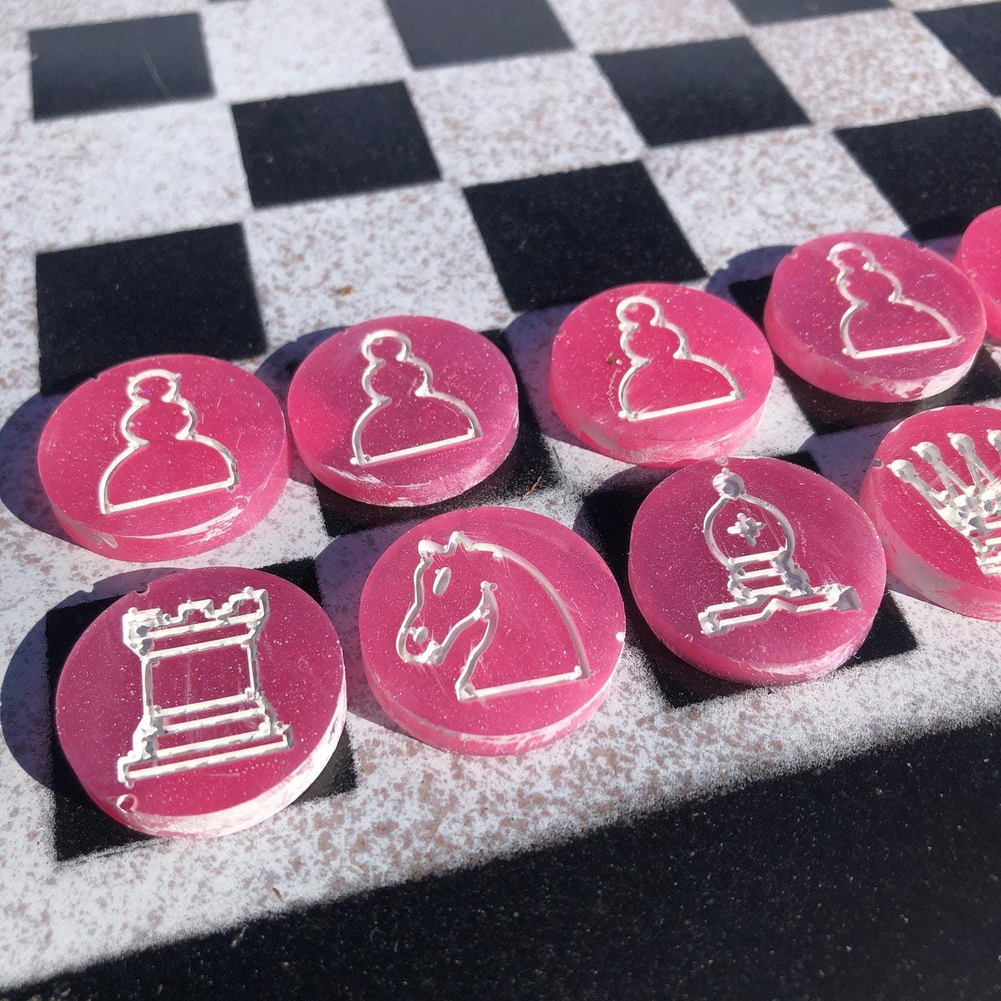 Chess Set - Simplistic Pink/Purple