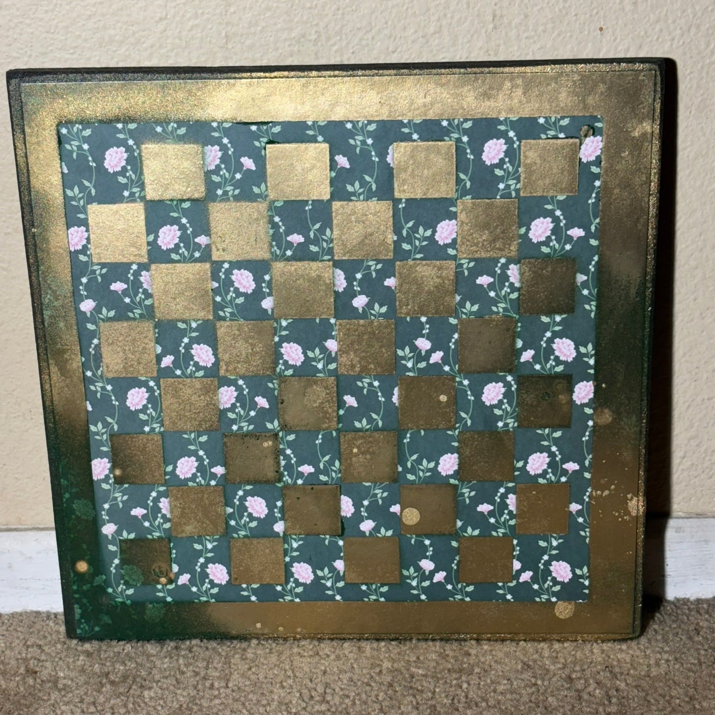 Golden Green Flowers - Scrapbook Chess Board