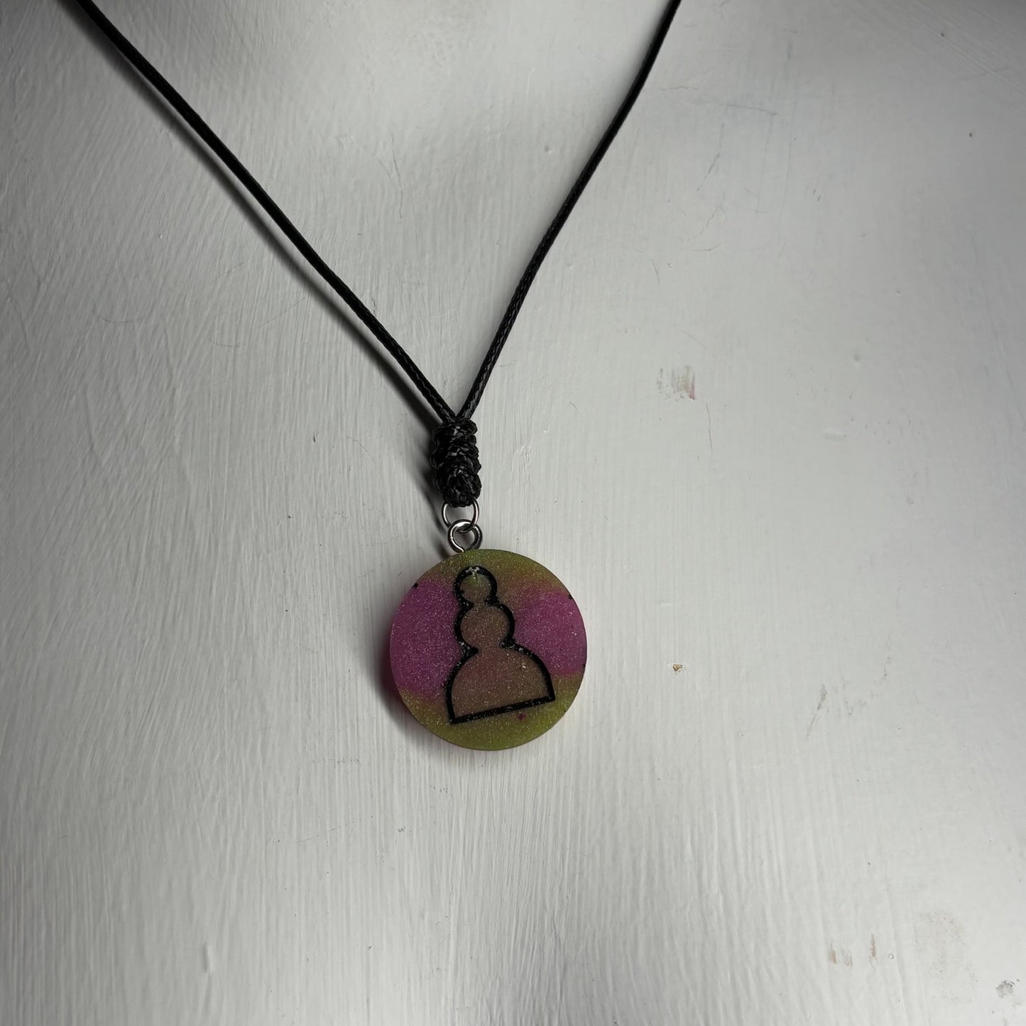 Pink Green Mesh - Handmade Resin Chess Necklace