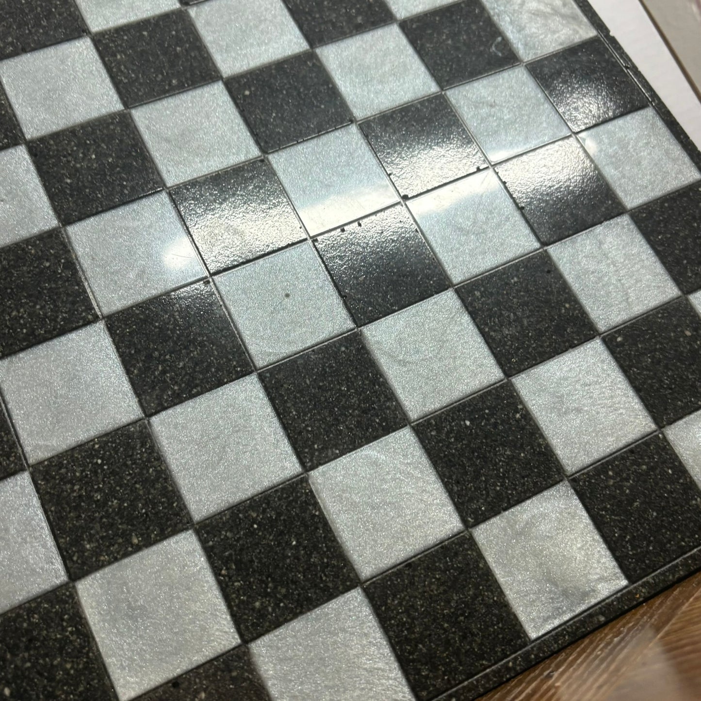 Black & Mesh White - Resin Chess Board