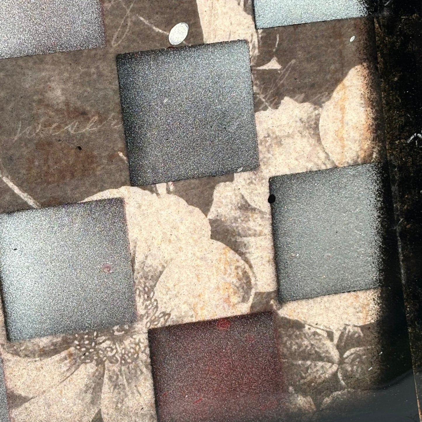 Gray Silver Flowers - Resin Coated Chess Board