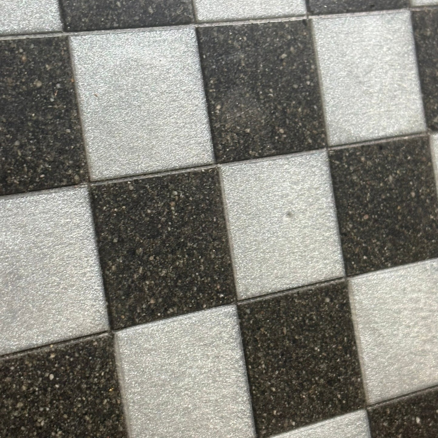 Black & Mesh White - Resin Chess Board