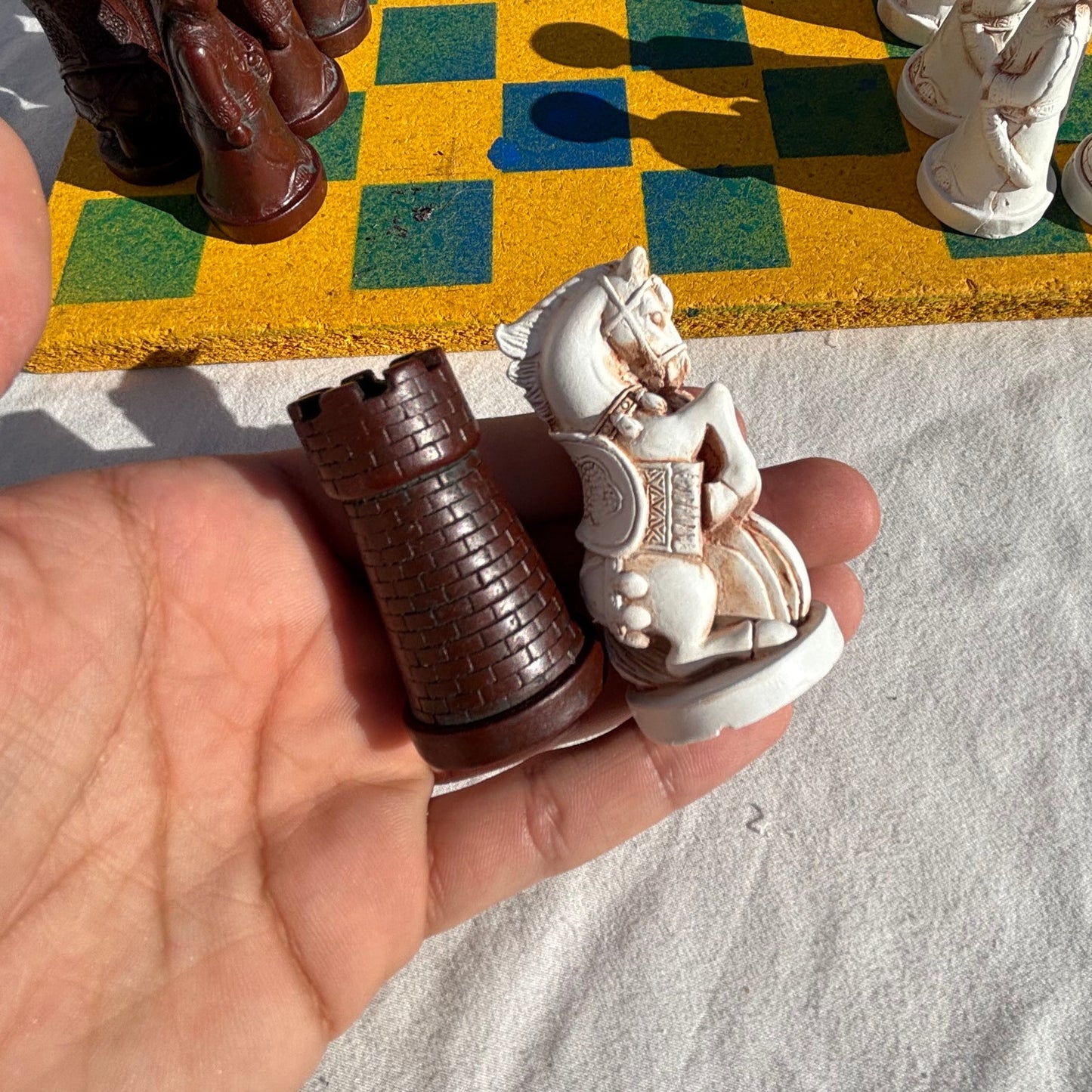 Green Bay Yellow - Chinese Edition Chess Set