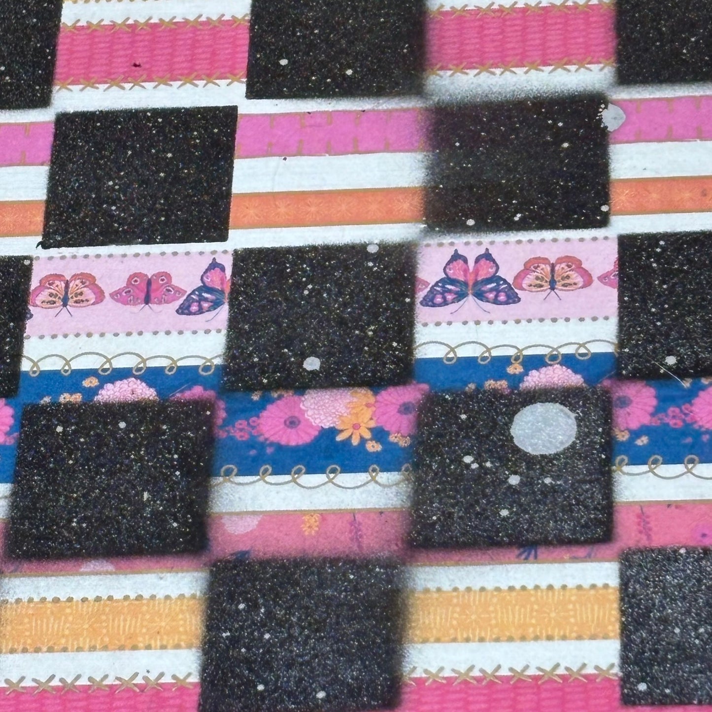 Pink Stripes - Large Deluxe Chess Set