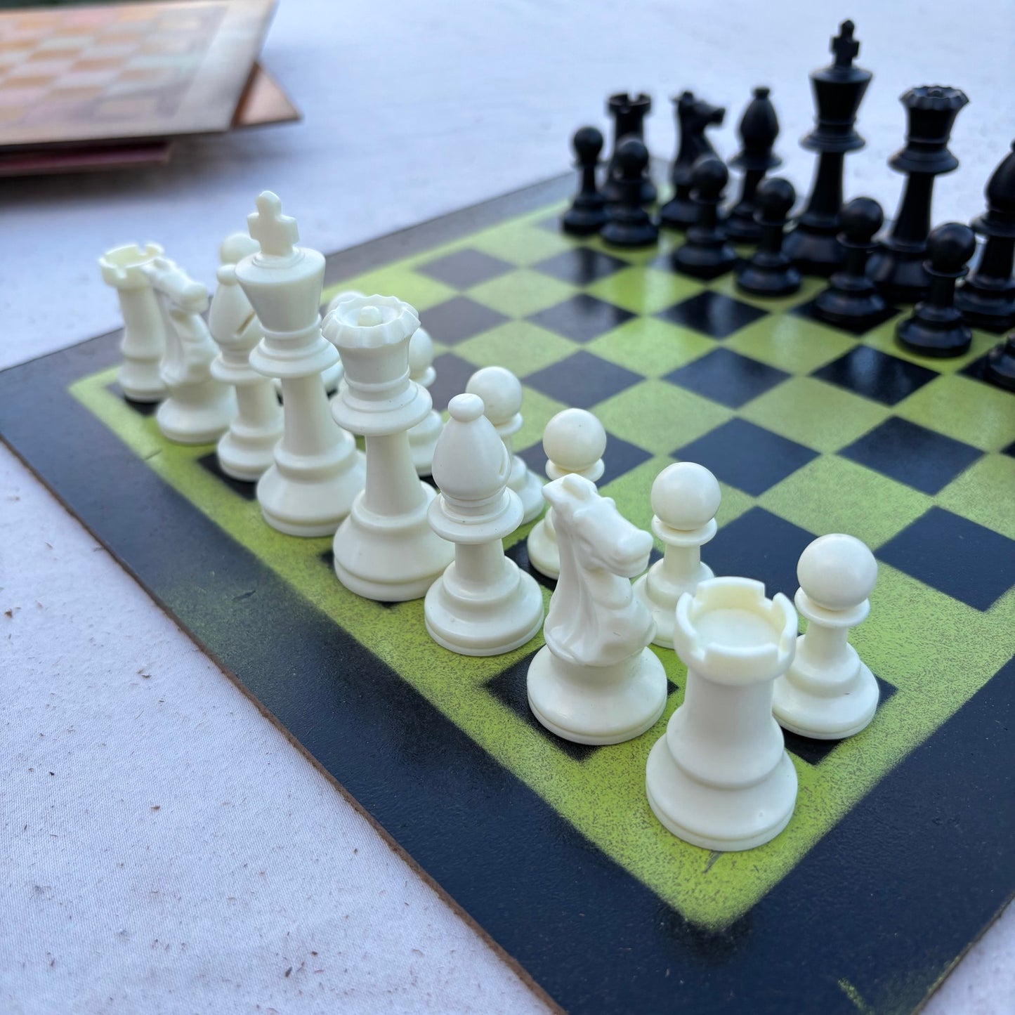 Green & Black - Painted Chess Set