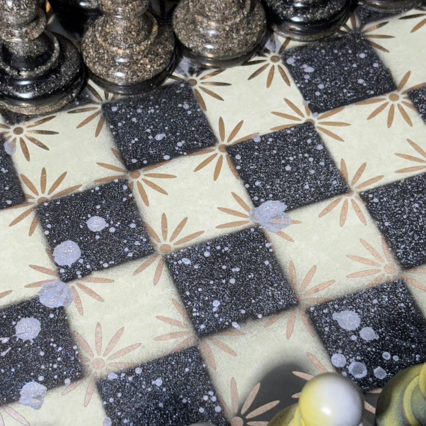Mystic Green Chrome Drip - Large Deluxe Chess Set