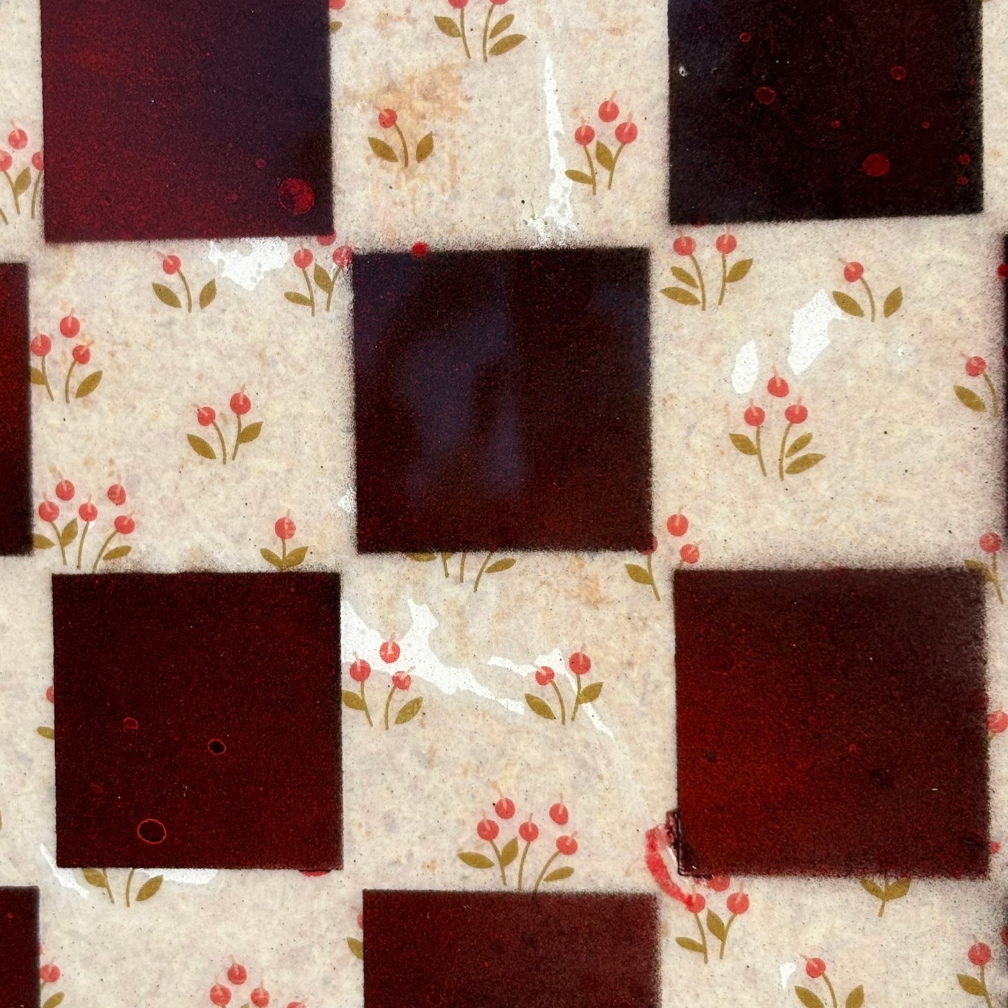 Vintage Red Flowers - Resin Coated Chess Board