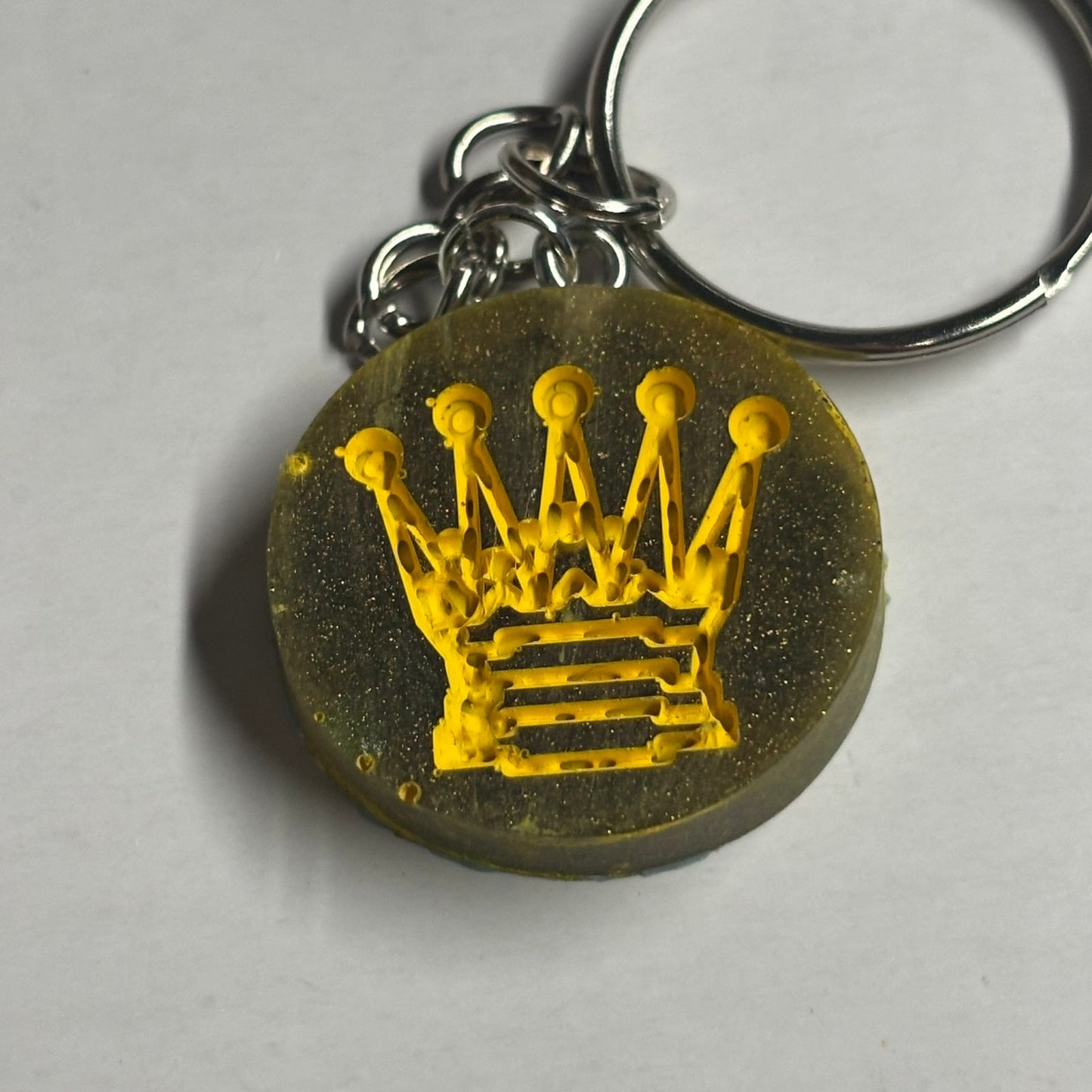 Dark Green Queen - Handmade Resin Keychain