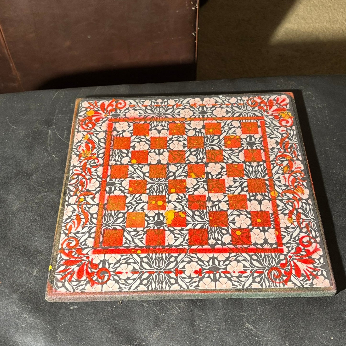 Supreme Royal Red - Scrapbook Chess Set