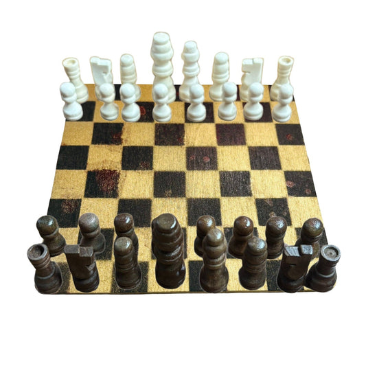 🎁 Golden Black - Mini Chess Set (100% off)
