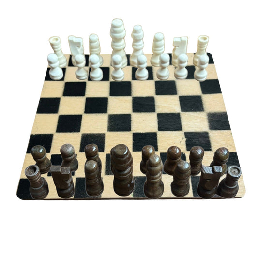 🎁 Cream Black - Mini Chess Set (100% off)
