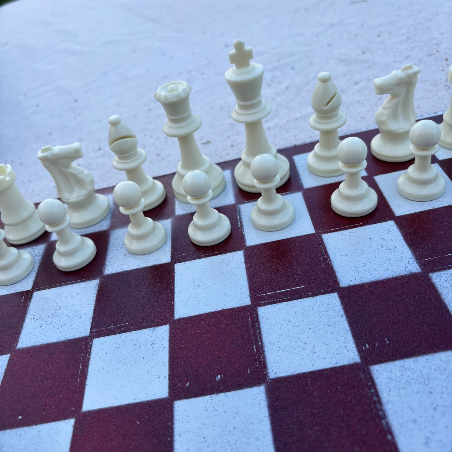 Simple Red - Painted Chess Set