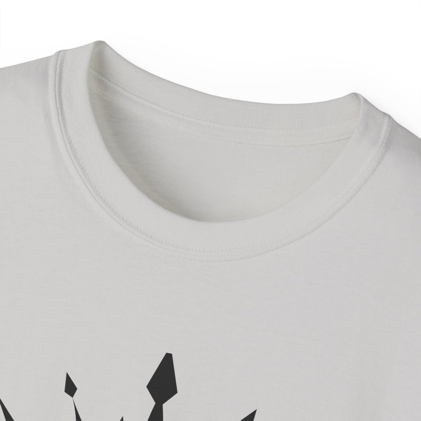 King At Sea - Ice Gray Chess T Shirt