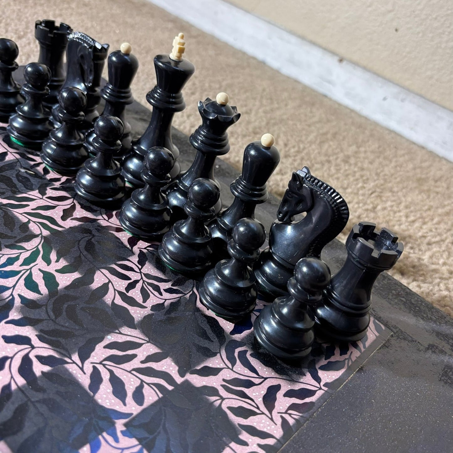 Mystic Leaves - Large Deluxe Chess Set