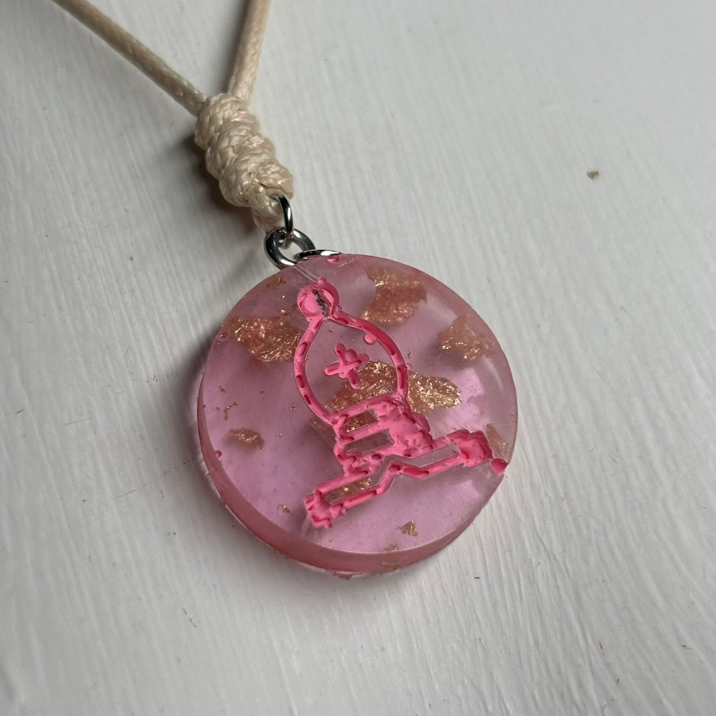 Royal Cream Pink - Handmade Resin Chess Necklace