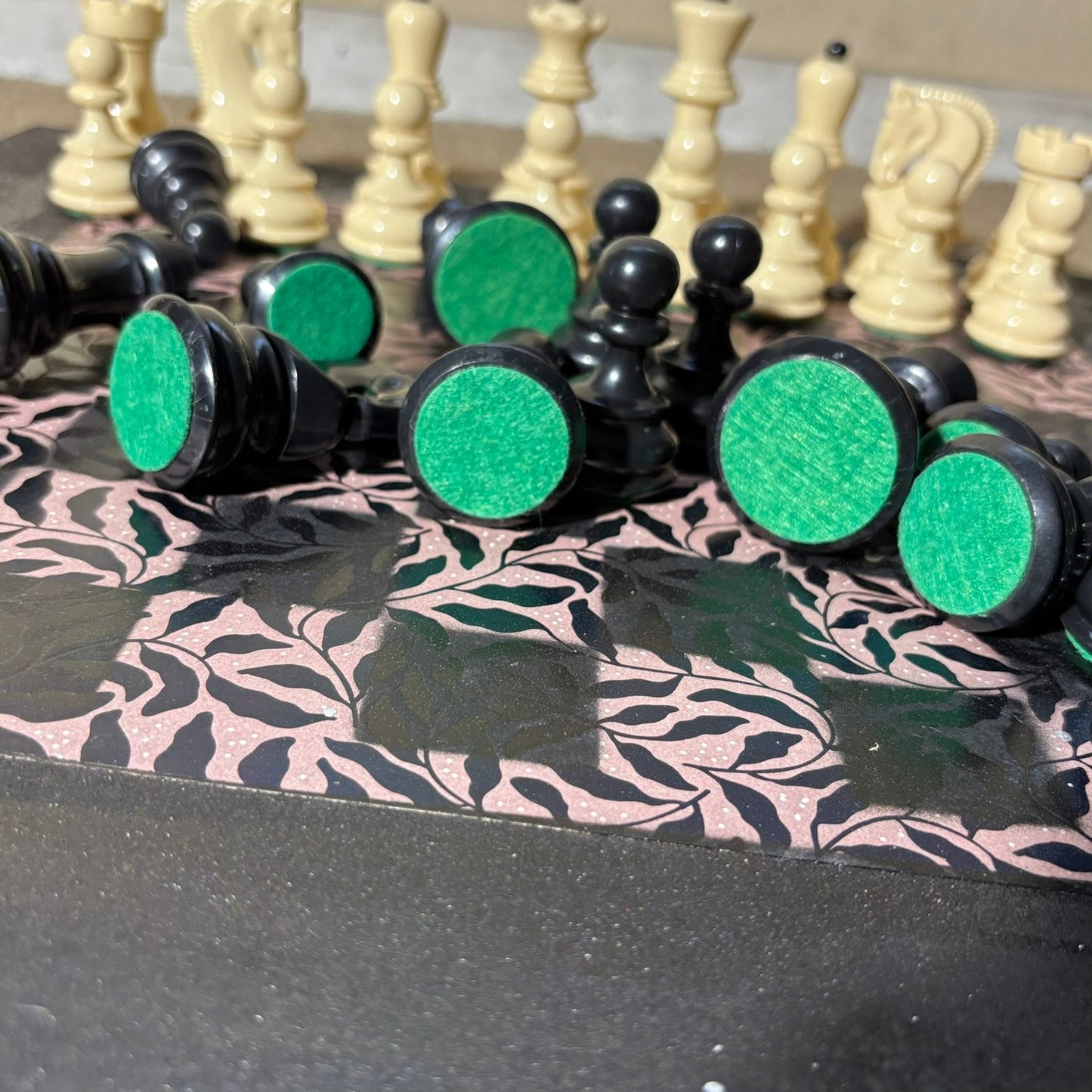 Mystic Leaves - Large Deluxe Chess Set