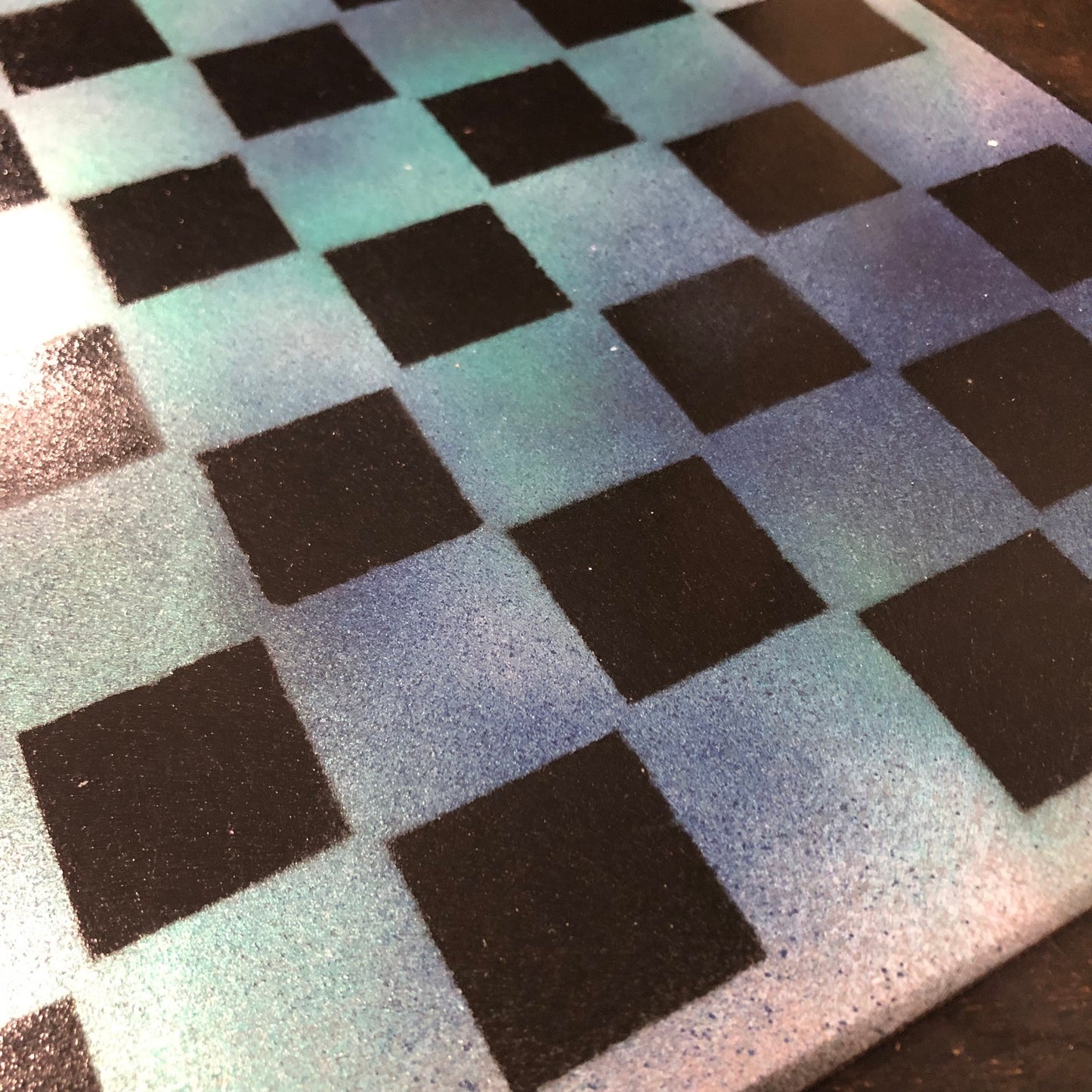 Green Glow Mist - Painted Chess Set