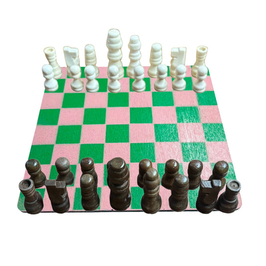 Light Pink Green - Mini Chess Set