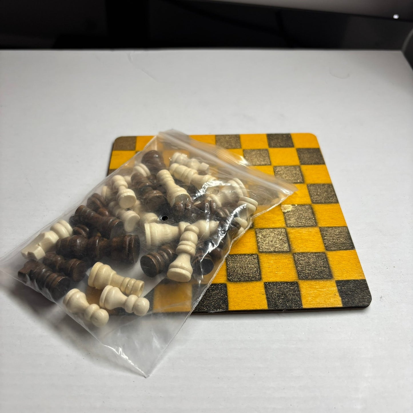 Yellow Golden Hue - Mini Chess Set