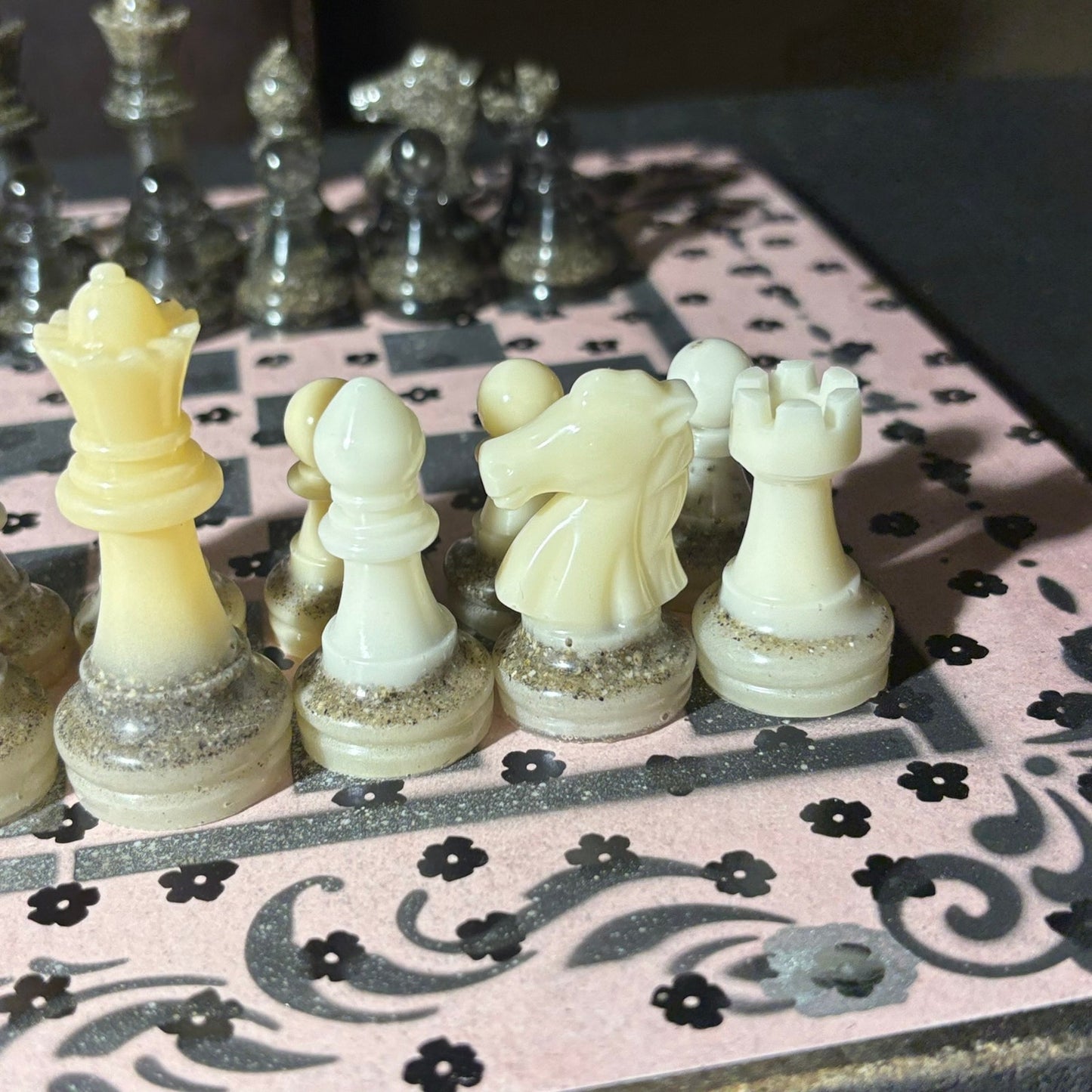 Black Mini Flowers - Scrapbook Chess Set