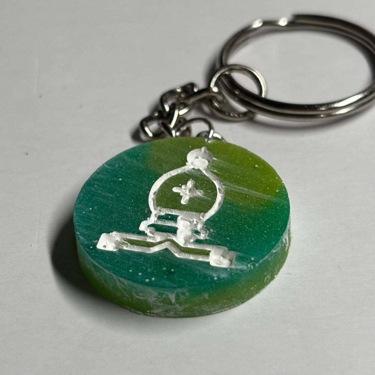 Smeared Green Handmade Resin Keychain - Flat Edition