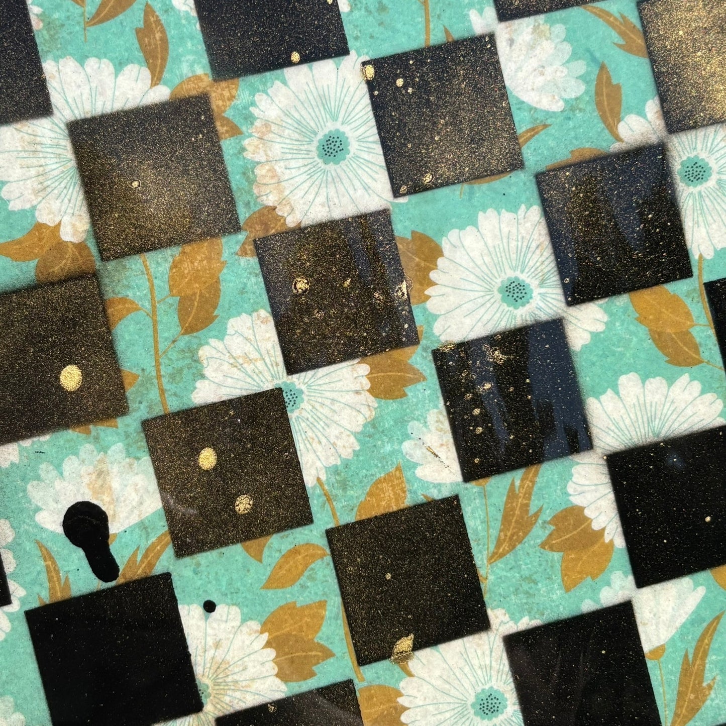 Green Flowers - Resin Coated Chess Board