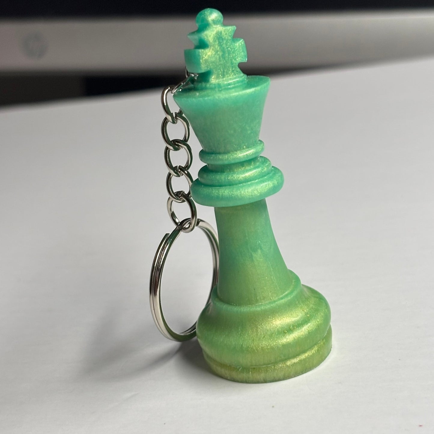 Green Mesh King - Handmade Resin Keychain
