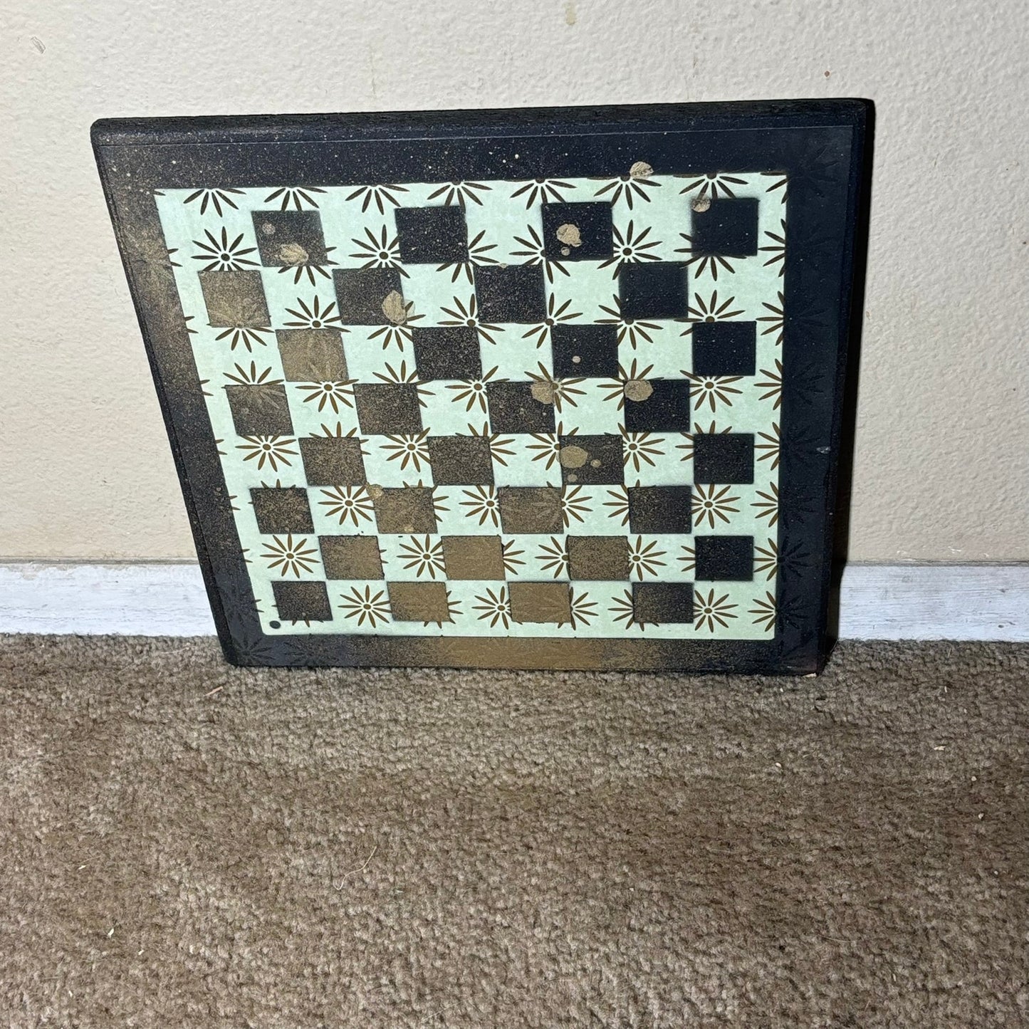 Green Vintage Gold Fade - Scrapbook Chess Board