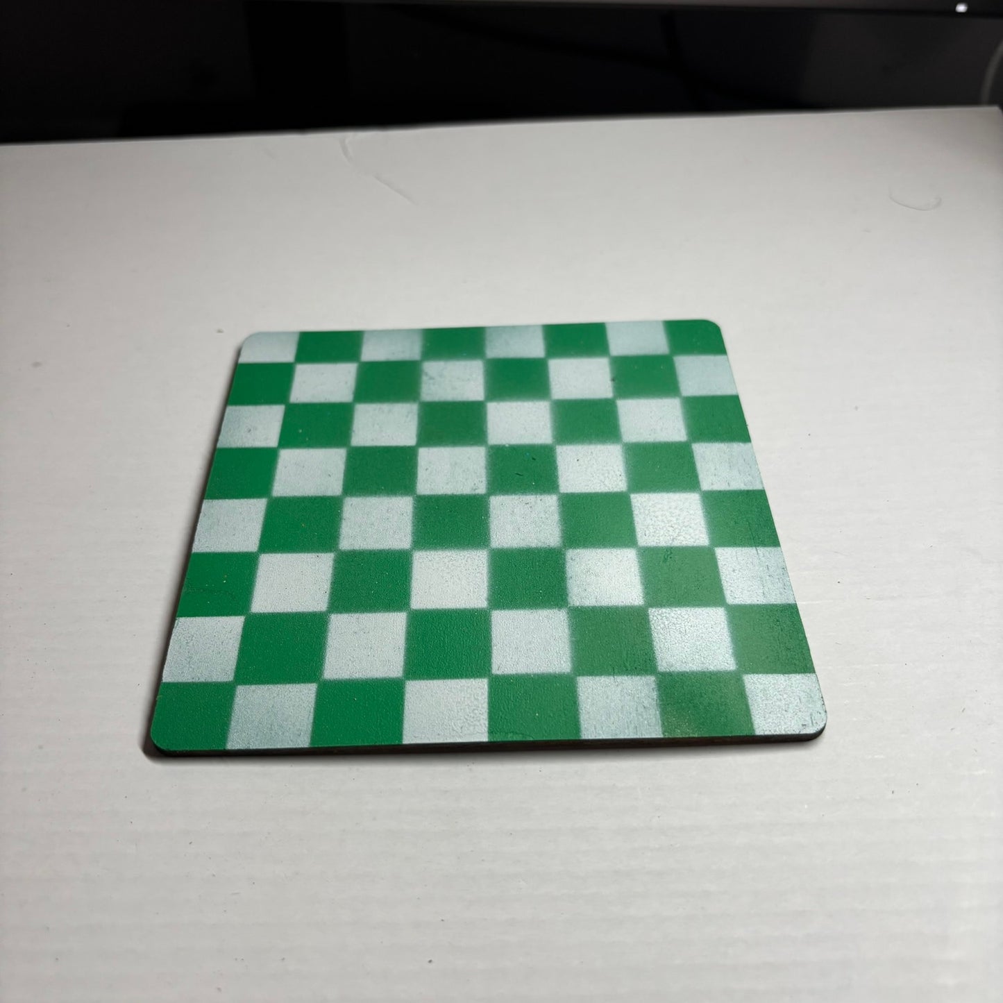 Simple Green & White - Mini Chess Set