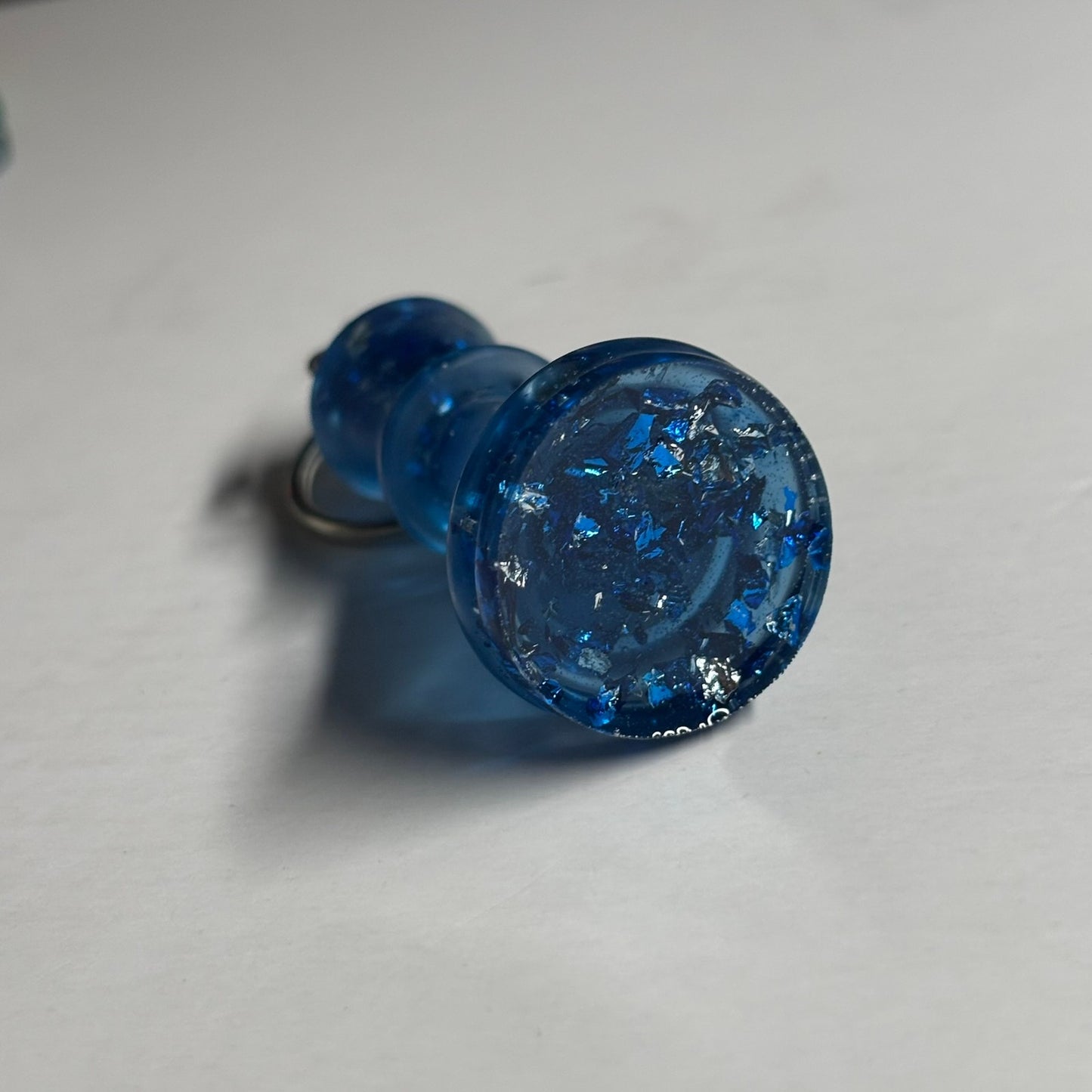 Sparkle Blue King - Handmade Resin Keychain