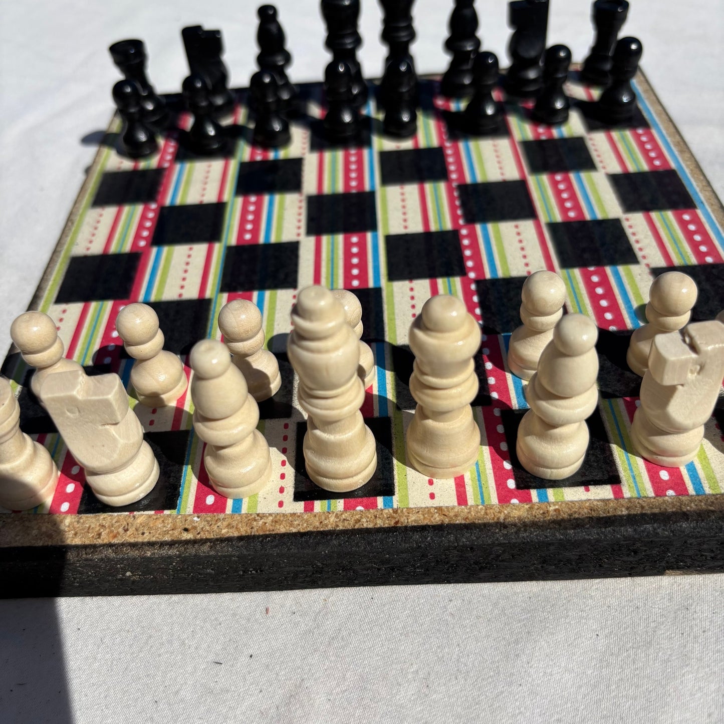 Simplistic Vibes - Scrapbook Chess Set